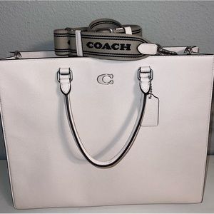 Coach Tote 40